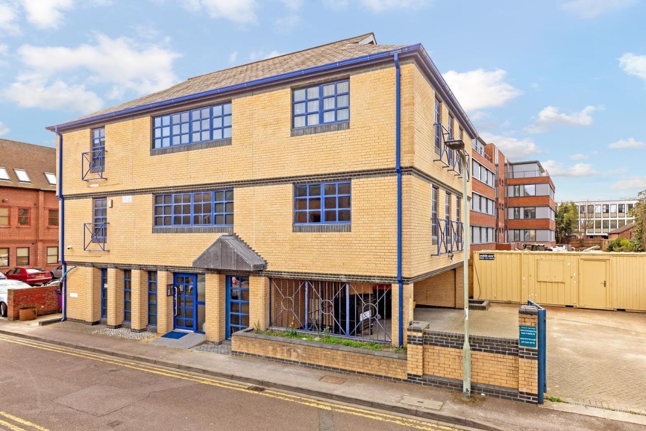 Book Today At Metro Serviced Apartments Bedford - Metro House ,Free Wifi Eksteriør billede